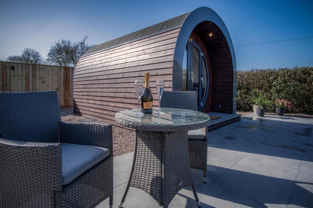 Bracken Burrows - 1 Bedroom Pod - New Hedges Bagian luar foto